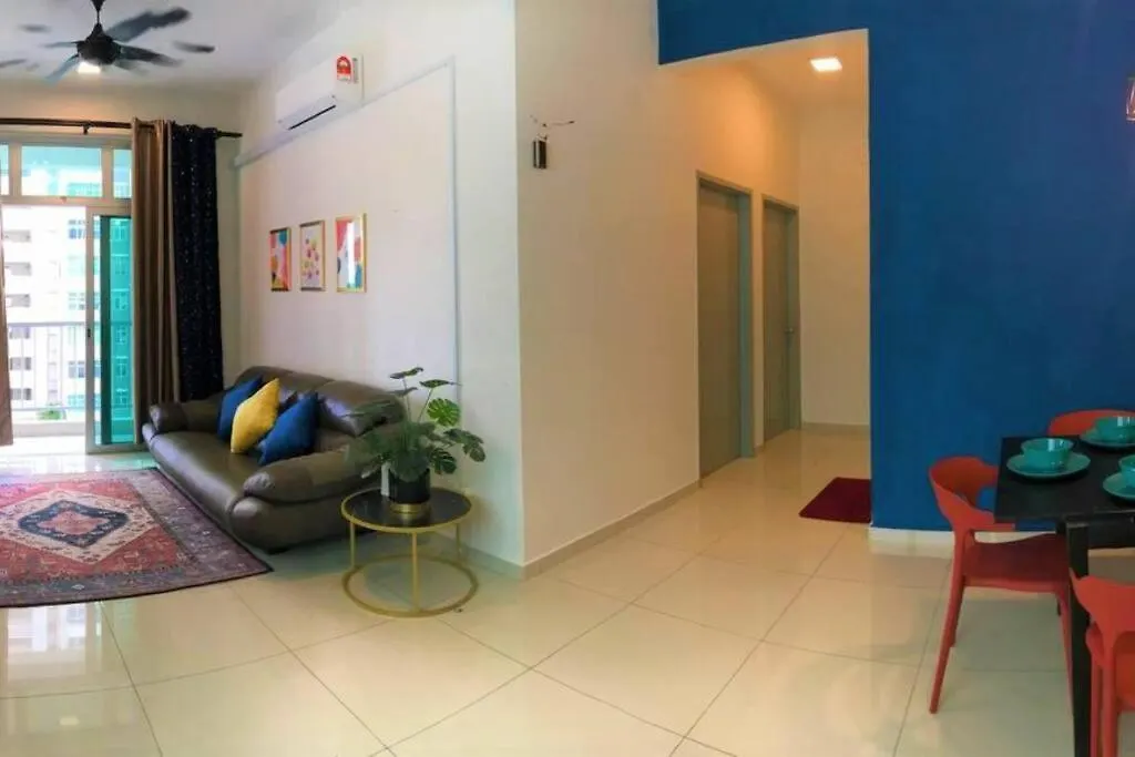 Pool View 3-Bedroom Cozy Apartment In Meru, Ipoh