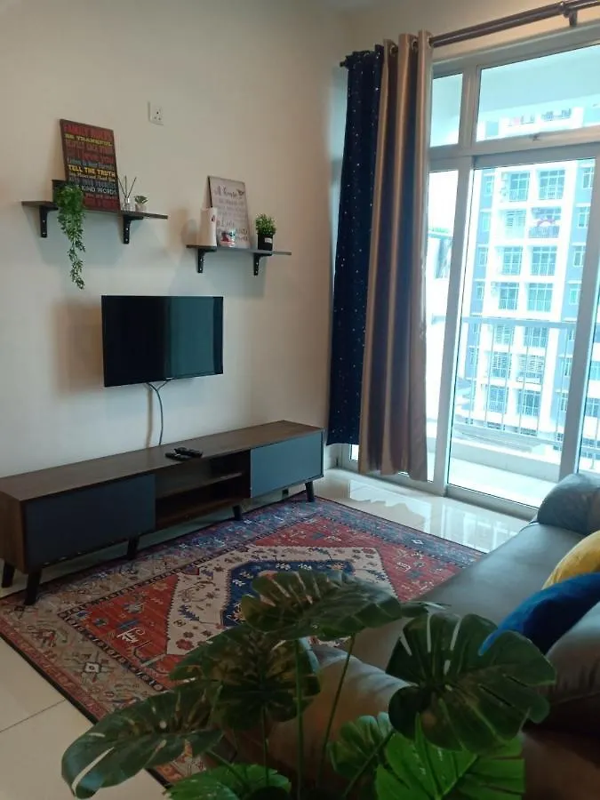 Pool View 3-Bedroom Cozy Apartment In Meru, Ipoh Malaysia